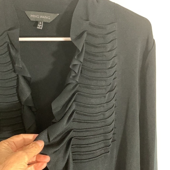 Ming Wang Ruffle front Cardigan / light jacket, Size Small, see measurements - Picture 3 of 8